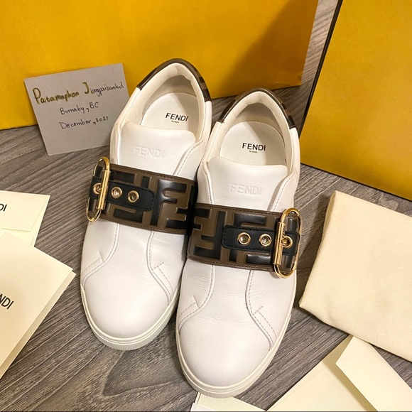 Fendi Signature Sneakers - Picture 2 of 9